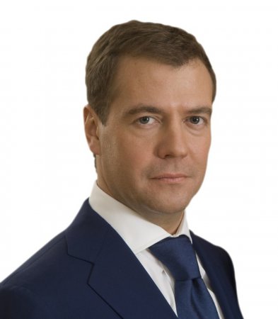 Почти половина россиян высказалась за отставку Медведева